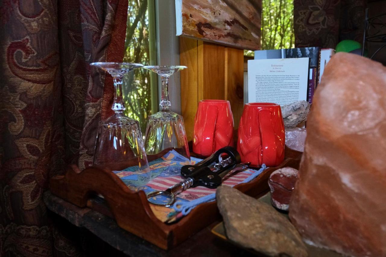 Creekwalk Inn Bed And Breakfast With Cabins Cosby エクステリア 写真
