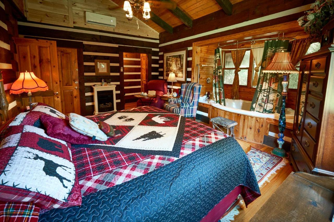 Creekwalk Inn Bed And Breakfast With Cabins Cosby エクステリア 写真