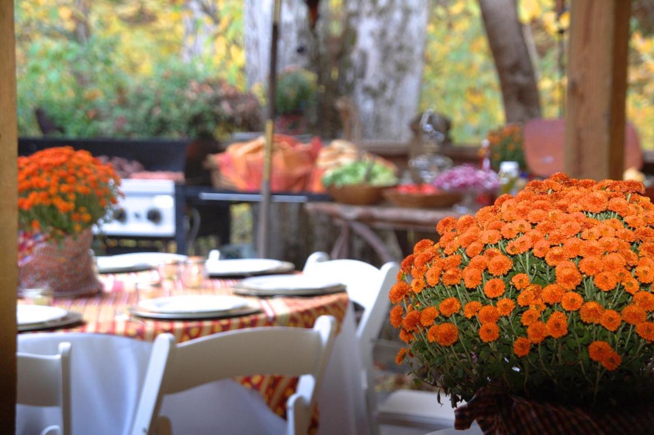 Creekwalk Inn Bed And Breakfast With Cabins Cosby エクステリア 写真
